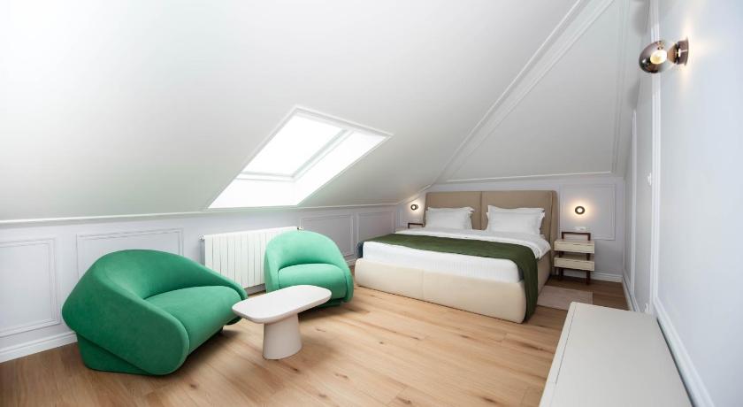 Image of Two-Bedroom Deluxe Apartment with Balcony 5