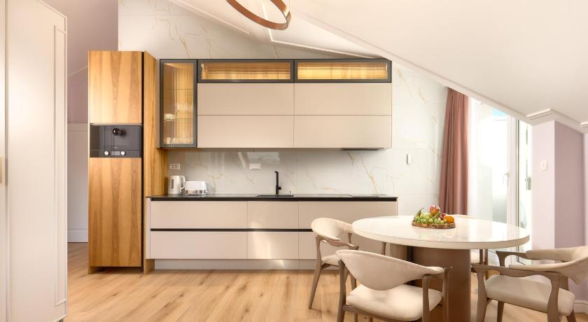 Image of One-Bedroom Apartment with Terrace 1