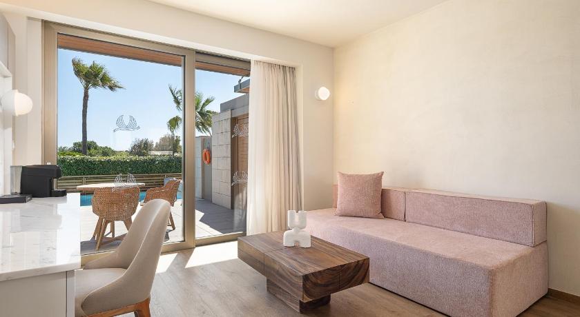 Image of Premium Suite with Private Pool - Residence Collection (Adults Only 13+) 7