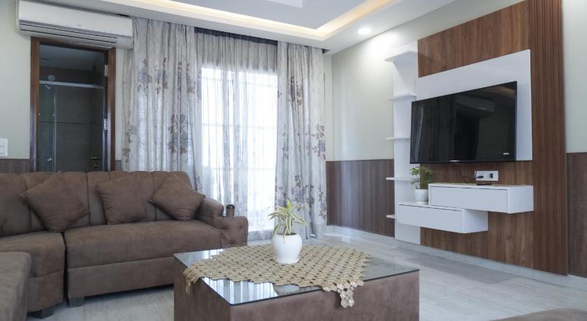 Staybia Hotel Noida Sector 27 & Service Apartment - image 9