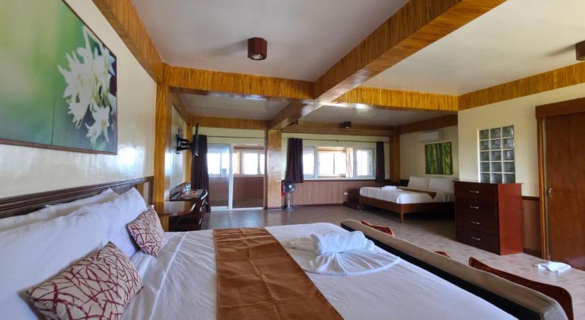 Image of Deluxe Suite 3