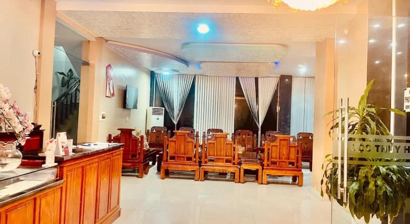 Loc Thuy Hotel Hai Lang