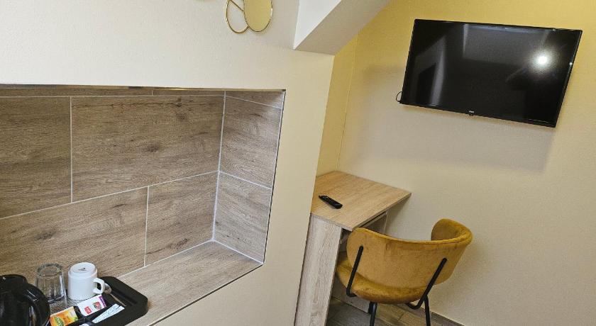 Image of Single Room 13