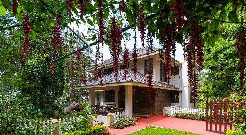 T Cherry Villa by Le Montfort - image 23