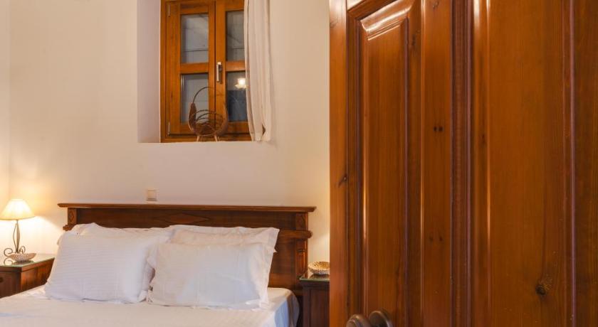 Image of Back Yard room 11