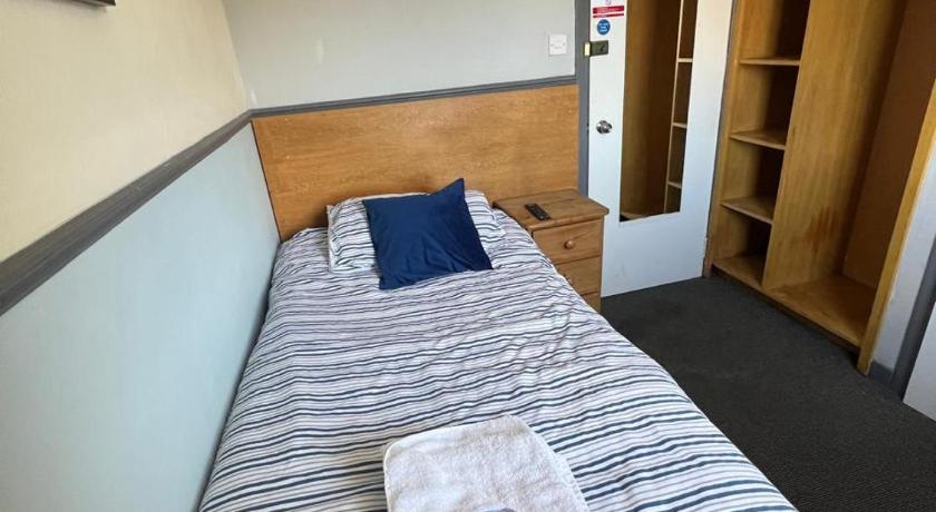 Image of Single Room 1