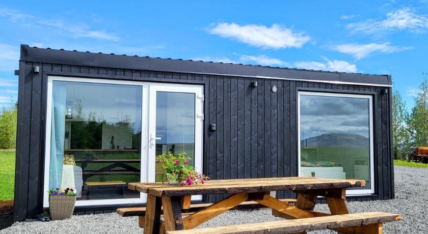 Soltun -A cozy modern cabin in Klettaholt by the Golden Circle
