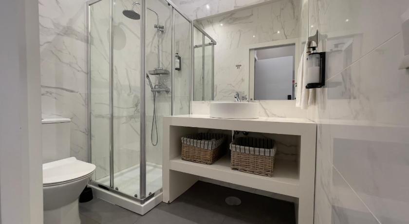 Image of Budget Double Room 6