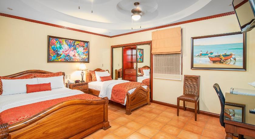 Image of Family Suite 3
