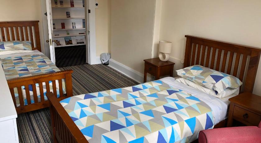 Image of Standard Twin Room 2