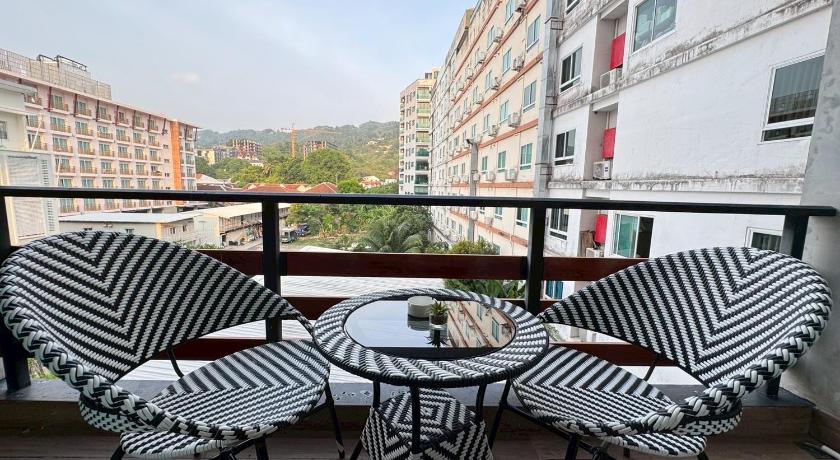 Phuket Aspira Central Patong 4-Star Hotel restaurant