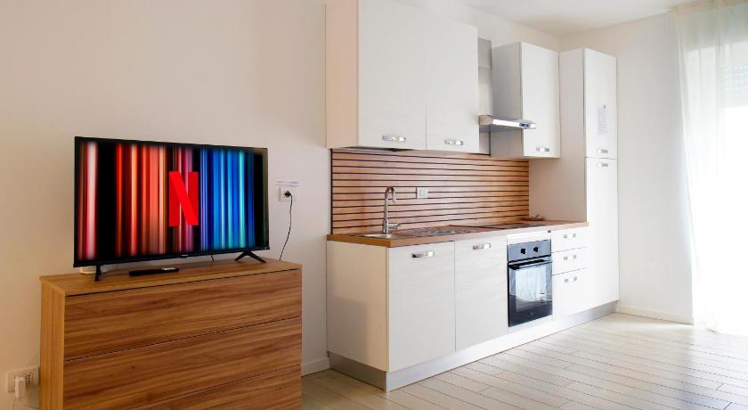 レッコ CASA IDEALE TIM Appartmanti moderni vicina al centro 3つ星 ゲストハウス レストラン