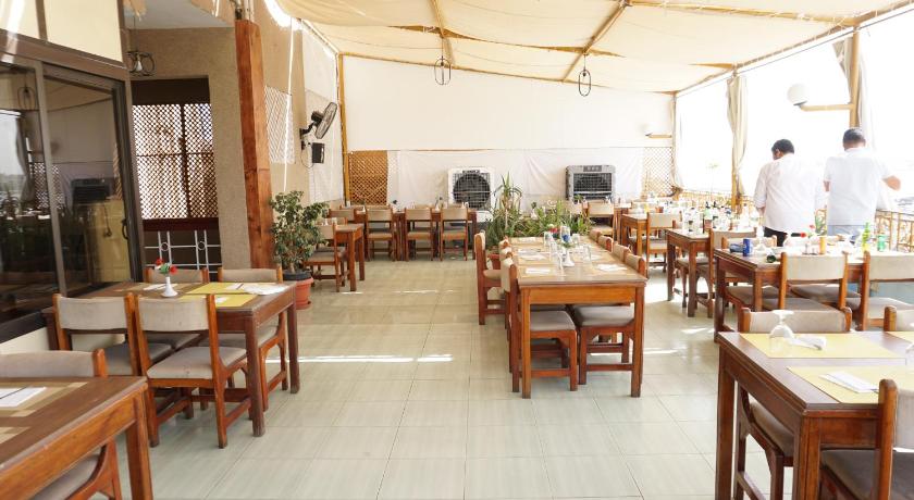 New Saint Catherine Hotel - image 8