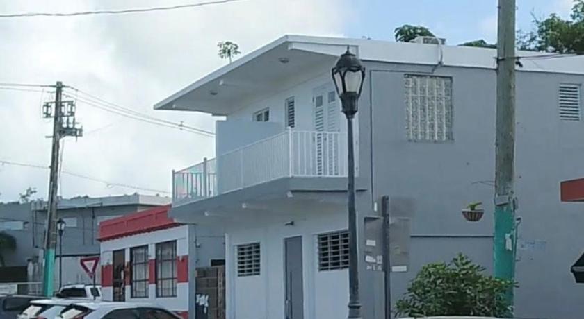 ビエケス Main Street Guest House ホテル 施設