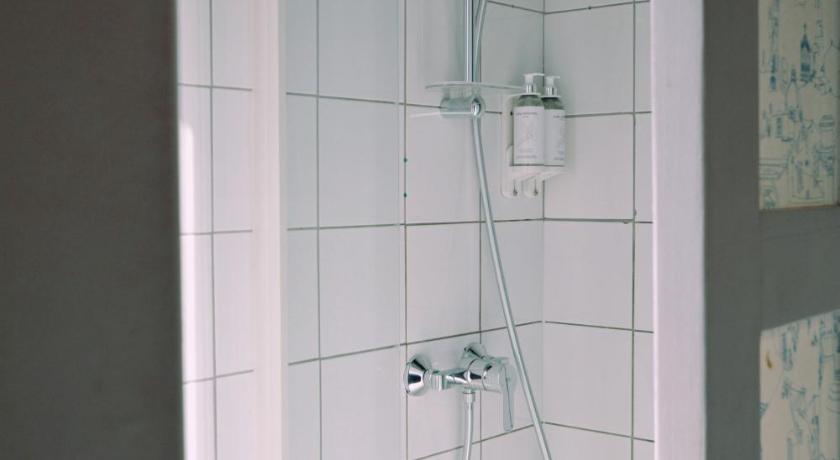 Image of Single Room 8
