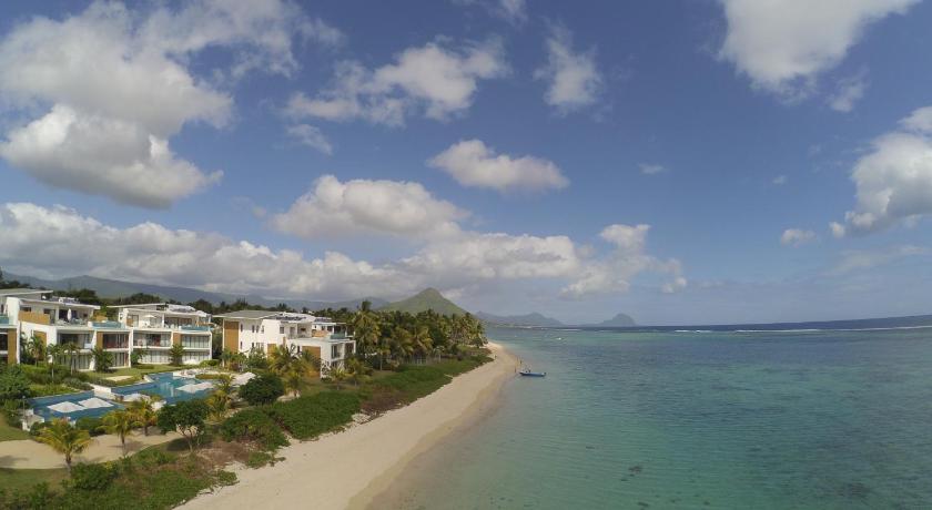 Villasun Seafront Apart at CapOuest                                                              photo