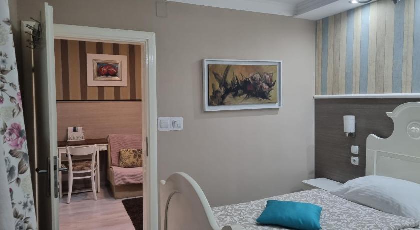 Image of Deluxe Apartment 1