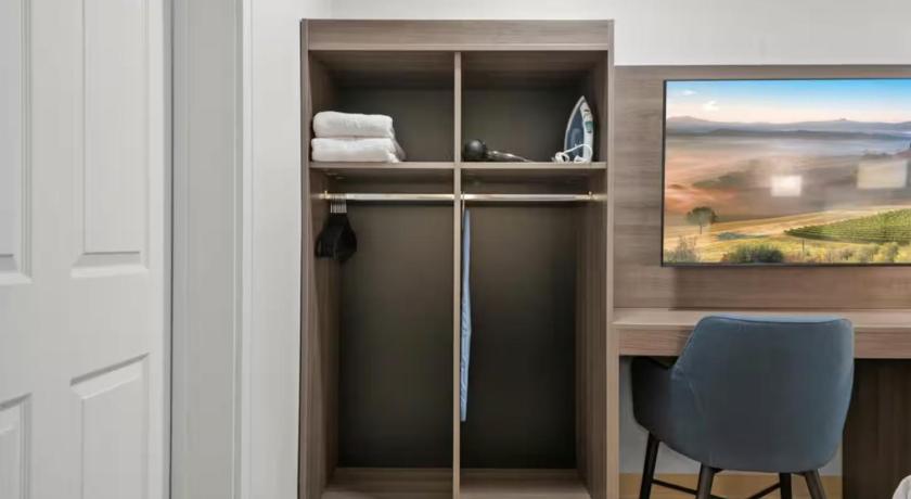 Image of Double Room with Two Double Beds 13