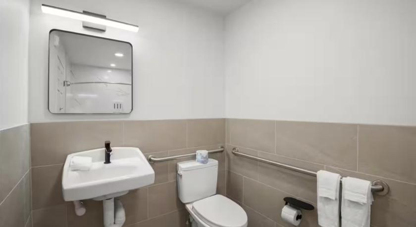 Image of Double Room with Two Double Beds 13