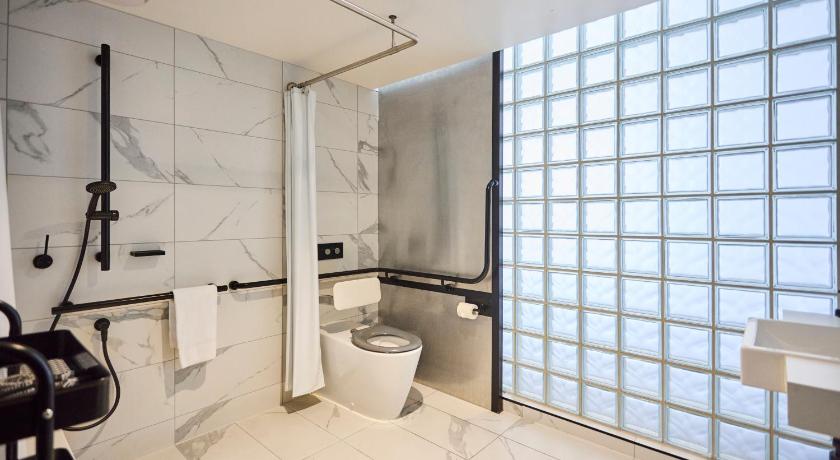 Image of Double Room - Disability Access 4