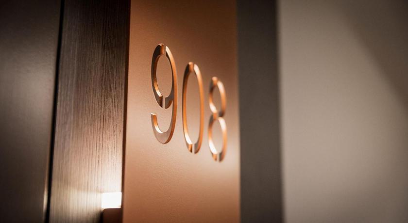 Image of Brady Twin Room 11