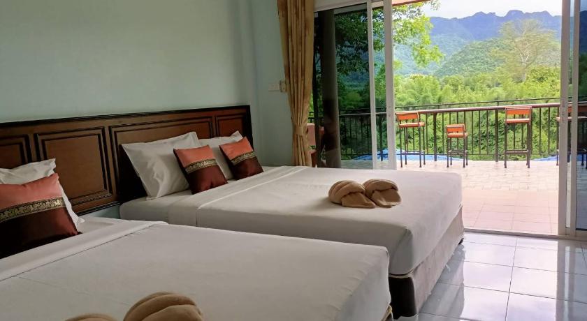 Image of Family River View 0