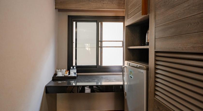 Image of Premier Deluxe 13