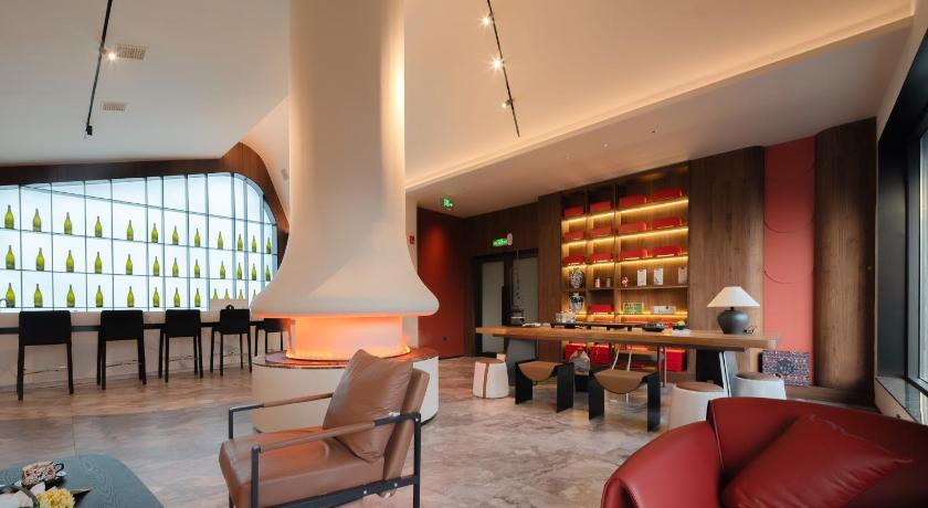 Zhangjiajie Zhangjiajie Yu Realm Hotel - Ancient Charm - Modern Luxury - Your Perfect Journey - A single pick-up Hotel lobby
