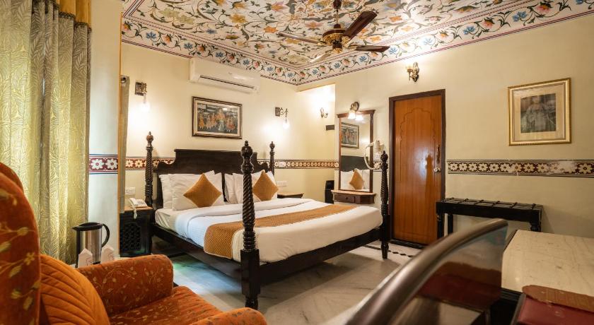 Image of Royal Deluxe with Free Pick up on Arrival only from Train or Bus station 8