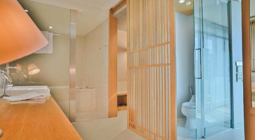 Image of Deluxe Junior Suite 10