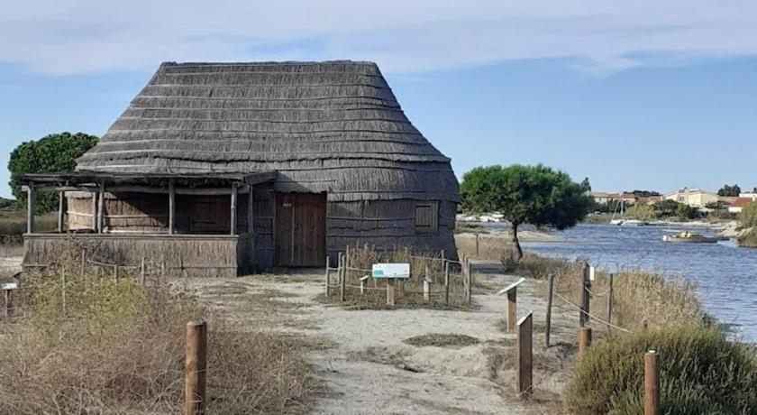 ルバルカレス le charme des dosses 4つ星 シングルルーム レストラン