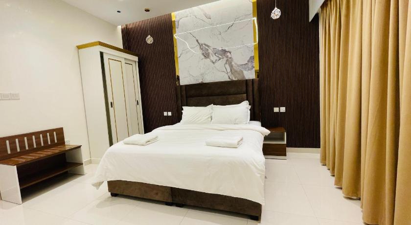 Image of One-Bedroom Apartment 1