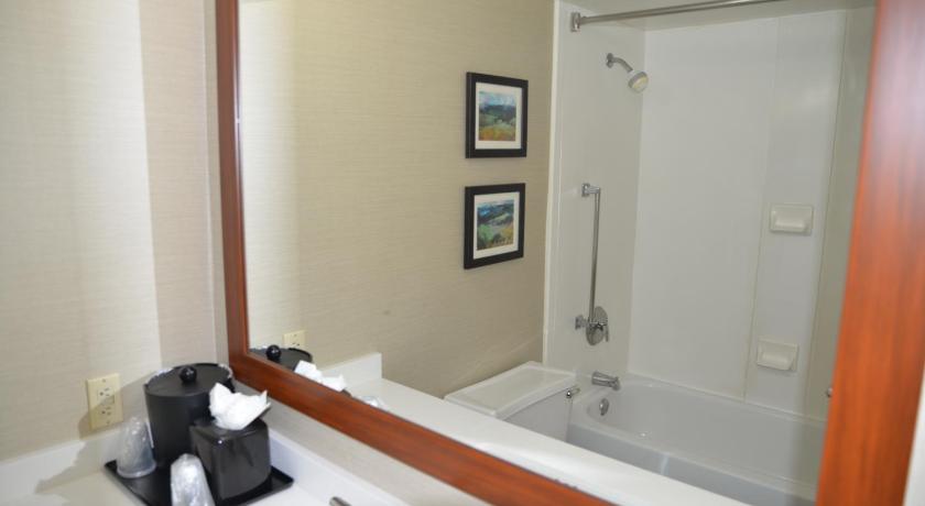 Image of 2 Queen Beds, Nonsmoking, Upgrade 17