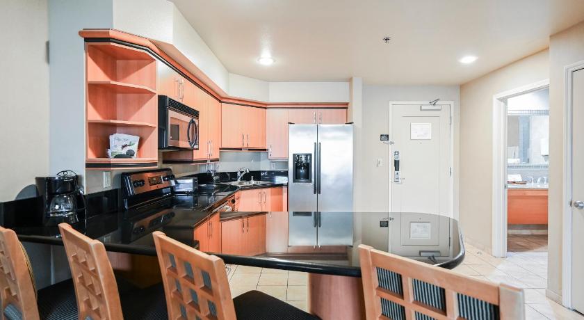 Image of One-Bedroom - Balcony & View 1