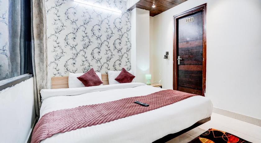 kings Court Pitampura - image 9