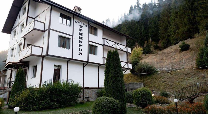 TRIIBRIA Guest house