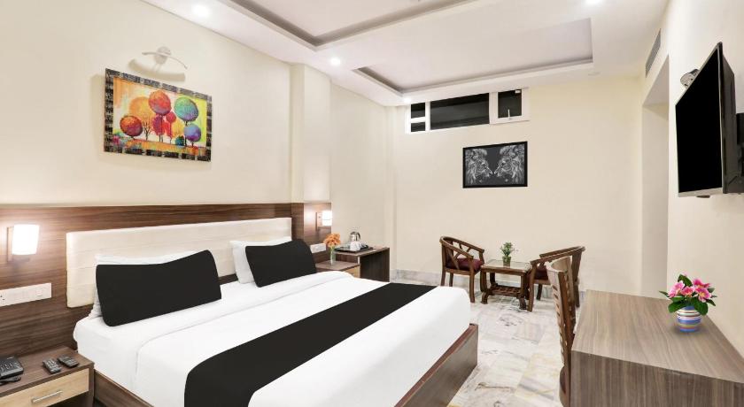Super Townhouse Kankarbagh Formerly Kunwar Alcajars - image 37