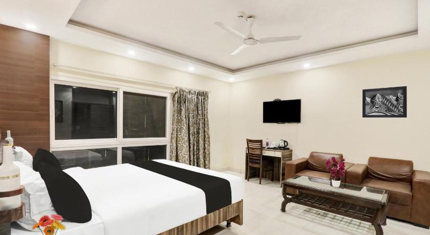 Super Townhouse Kankarbagh Formerly Kunwar Alcajars - image 40