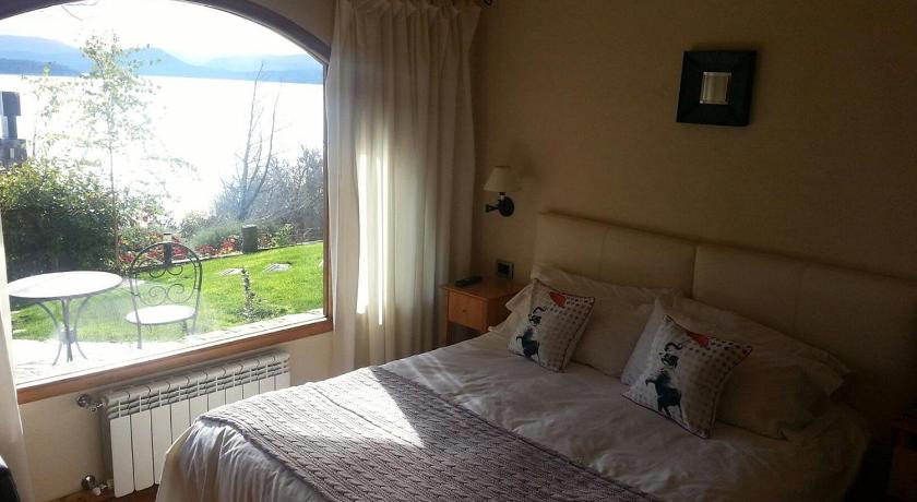 Image of One-Bedroom Suite 13