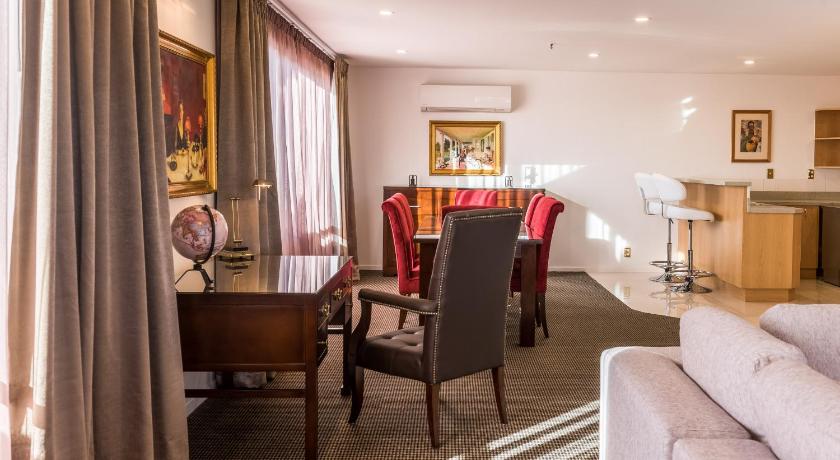 Image of Penthouse One-Bedroom Apartment 10