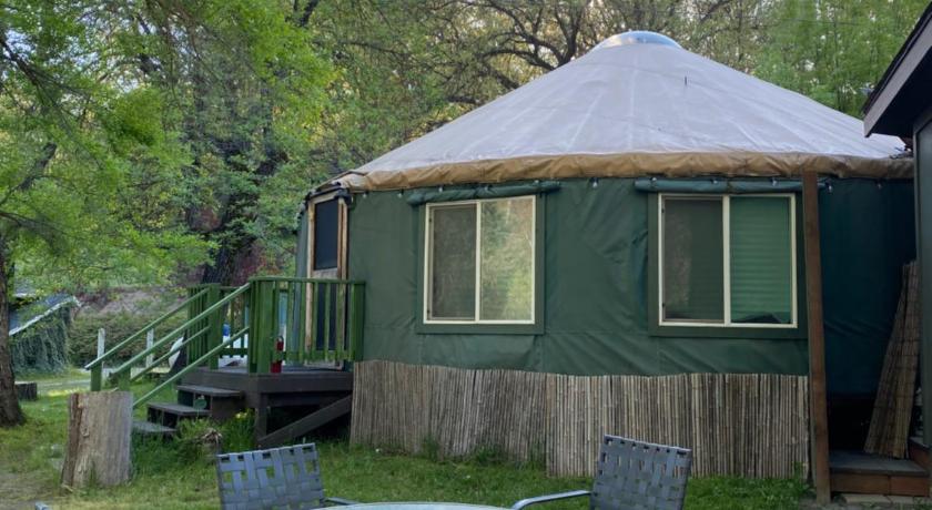 배저 (CA) Seven Circles Lodge&Retreat 3성급 숙소 레스토랑