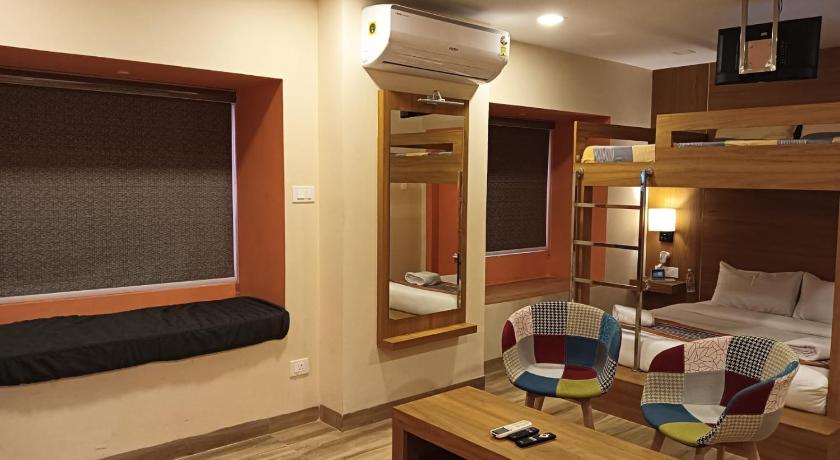 Coral Hotel - image 9