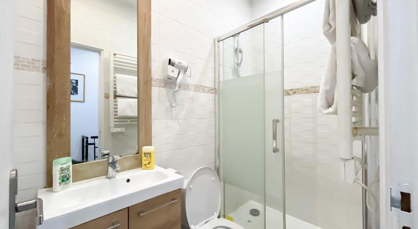 Image of Apartment 15