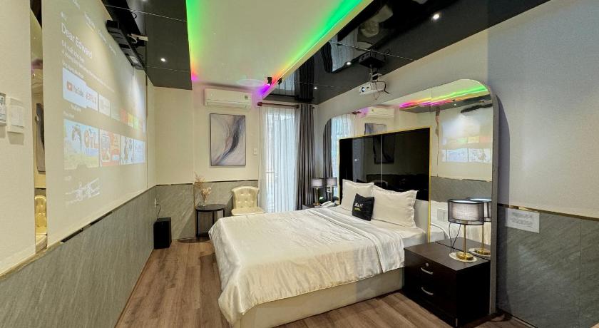 ホーチミン M&H Lux Hotel 3つ星 ホテル 外観