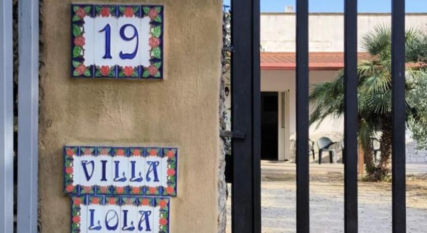 Villa Lola