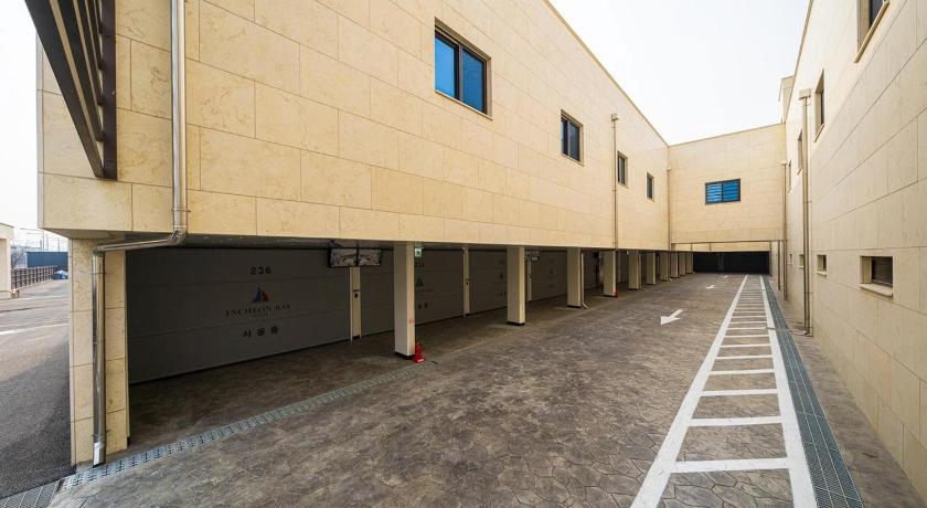 インチョン Restia Incheon Bay Hotel ホテル プール