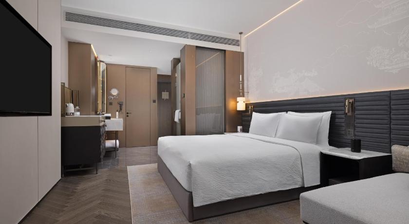Image of Superior Deluxe Double Room 1