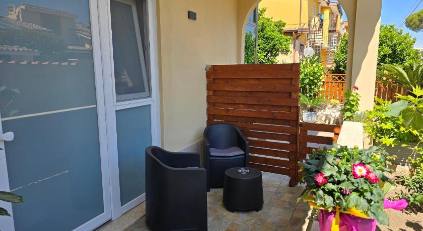 ローマ Fede's Home Airport 4つ星 シングルルーム プール