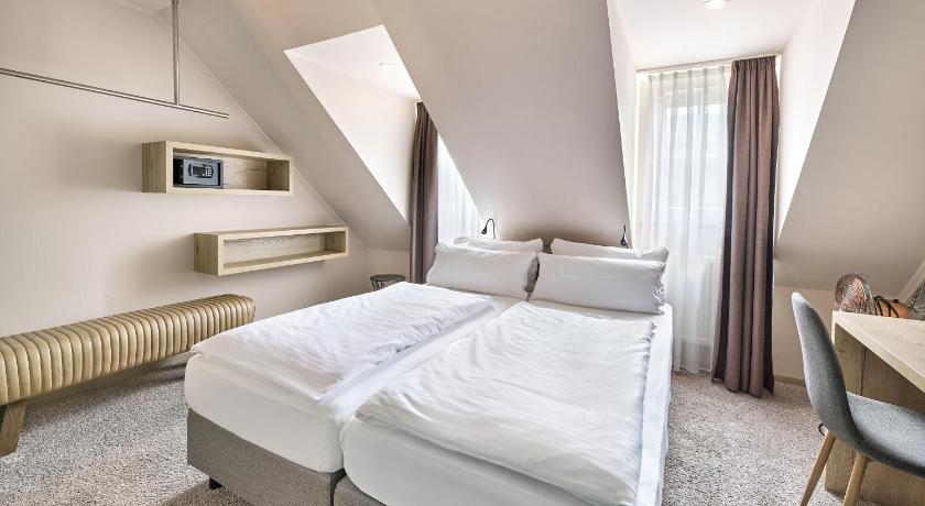 Standarta divvietīgs numurs (1&nbsp;gulta) ar skatu uz pilsētu (Standard Double Room with City View) attēls 3
