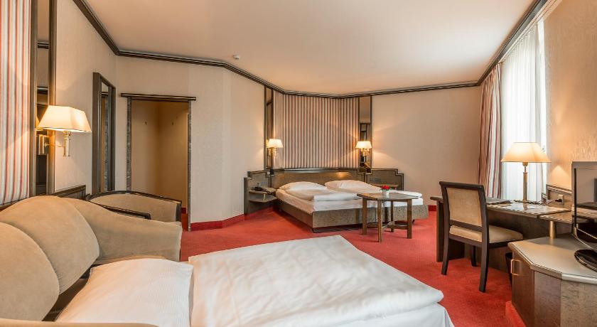 Image of Triple Room 0